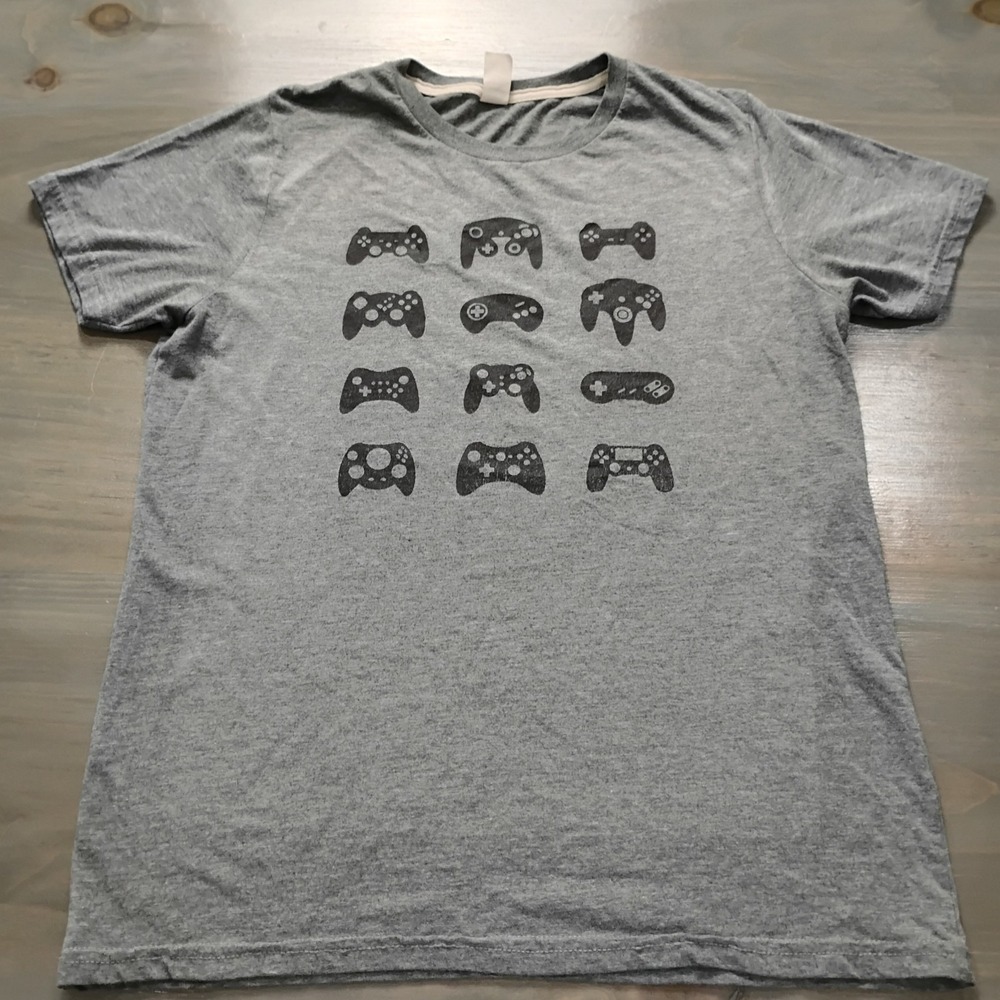 Classic Gaming Controllers T Shirt Size XL Gray Graphic Tee Nintendo PlayStation